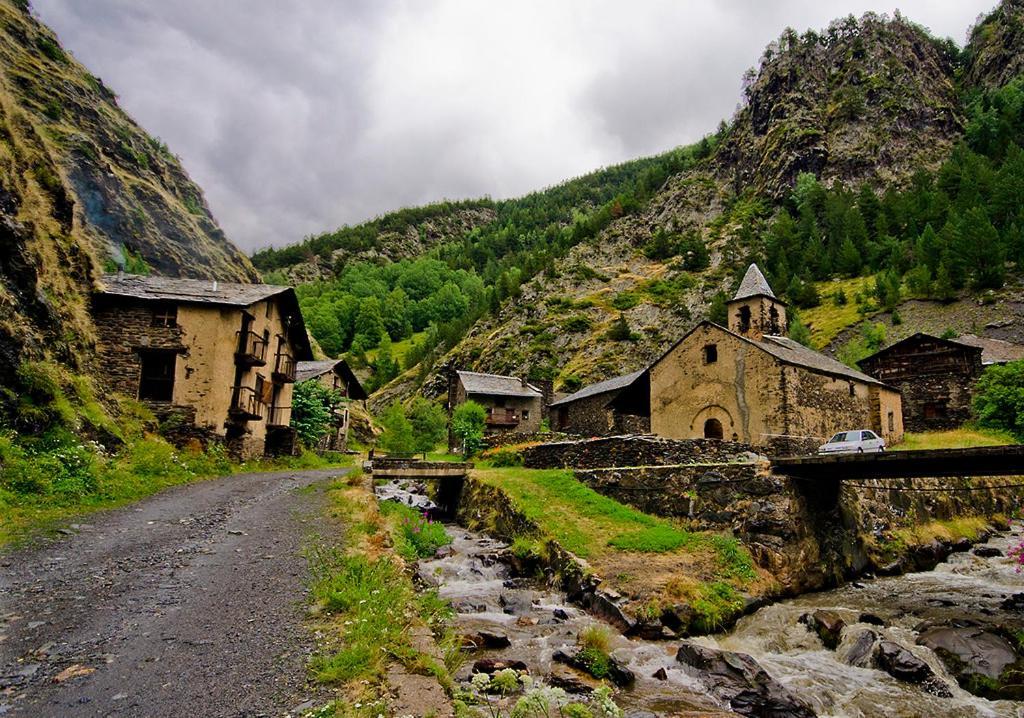 Apartaments Sort Pirineus Εξωτερικό φωτογραφία